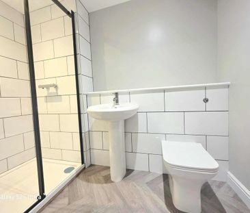 2 bedroom ground floor flat to rent - Photo 1