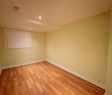 For Lease - 5302 Palmetto Place, Mississauga, Ontario - Photo 6