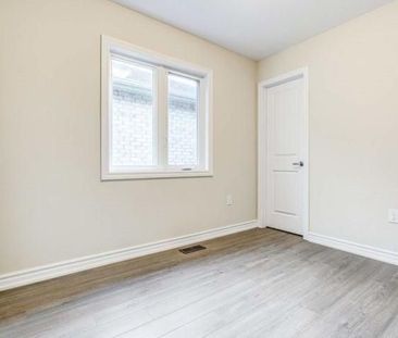 For Lease - 60 Crumlin Crescent, Brampton, Ontario - Photo 6