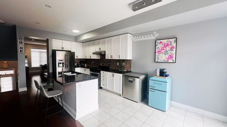 For Lease - 87 Mack Clement Lane, Richmond Hill, Ontario - Photo 5