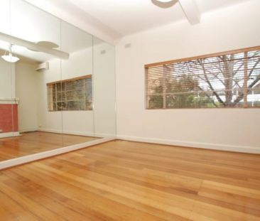 Unit 38/32 Queens Road, Melbourne. - Photo 4