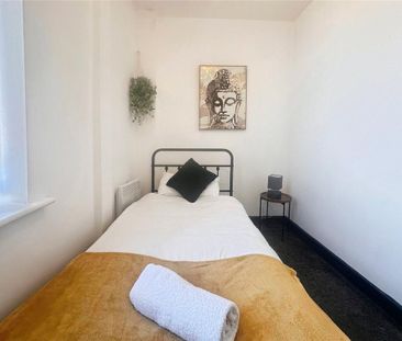 2 bedroom flat to rent - Photo 6