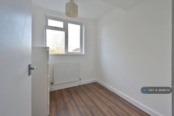 2 bedroom maisonette to rent - Photo 1