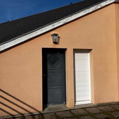 Location Maison Studio 33 m² Pouligny-Notre-Dame - Photo 1