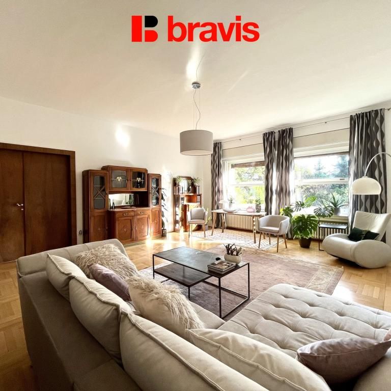 Pronájem bytu 2+1 100 m2 - Fotografie 1