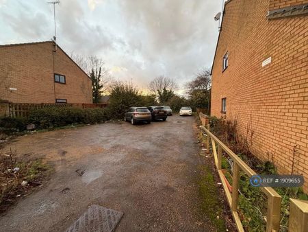 1 bedroom maisonette to rent - Photo 3