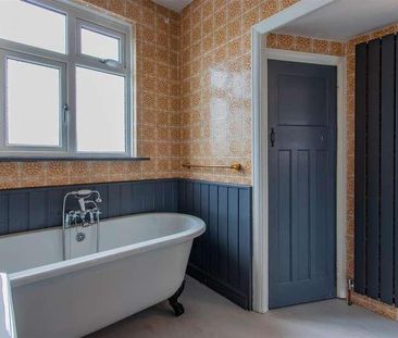 Roath Court Road, Roath, CF24 - Photo 2