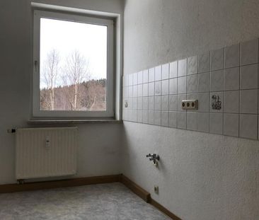Gemütliche 3 Raum Wohnung - Tageslichtbad mit Wanne ! - Photo 2