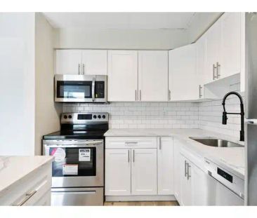 3155 Sandwich Street | 3155 Sandwich Street, Windsor - Photo 1