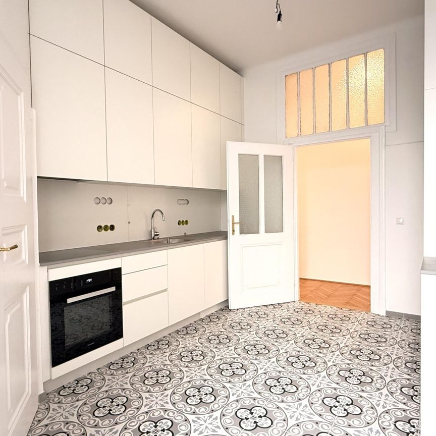 ERSTBEZUG NACH GENERALSANIERUNG! Unbefristeter Vertrag! TOP-LAGE und unmittelbare U1-Nähe - Foto 1