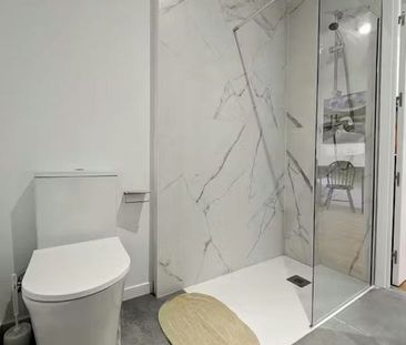 Carrer de Fortaleny, Valencia, Valencian Community 46035 - Photo 5