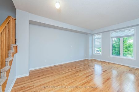 For Lease - 66 Harwood Avenue, Ajax, Ontario - Photo 2