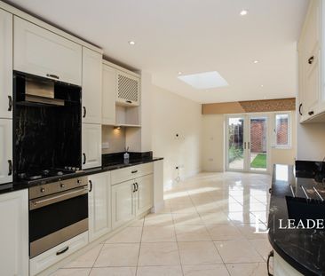 3 bedroom house to rent London Road, Ditton, Aylesford, Kent, ME20 - Photo 4