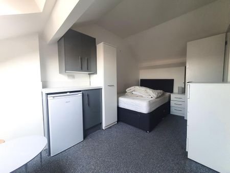 House share to rent - Photo 3