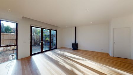 Position Perfect! - Photo 3