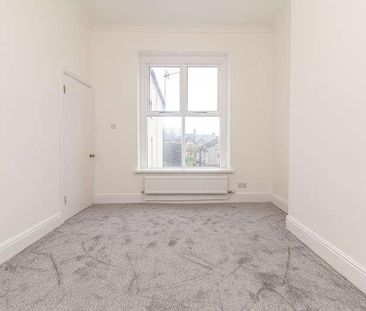 Trafalgar Court, Penylan Road, Penylan, CF23 - Photo 2