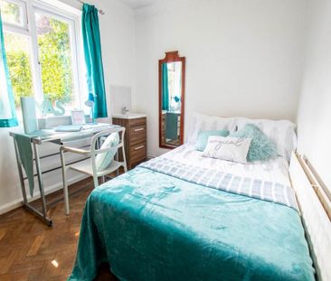 6 bedroom house to rent - Photo 4