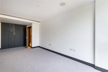 3 bedroom flat in 45 Beadon Road - Photo 5