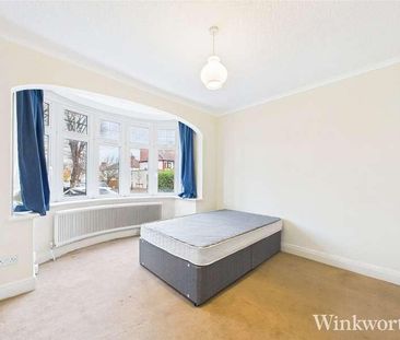 Cleveley Crescent, London, W5 - Photo 2