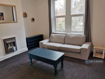 1 bedroom flat to rent - Photo 2