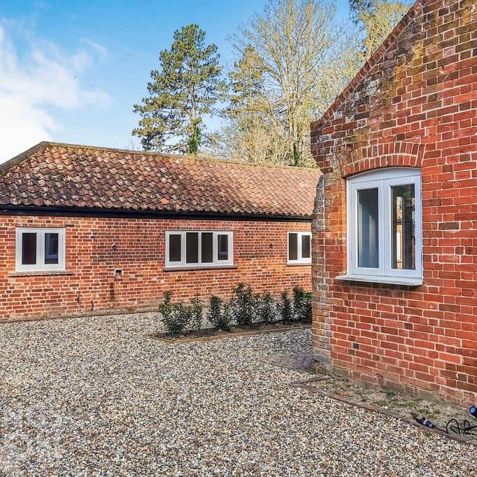 Church Lane, Broome, Bungay - Photo 1