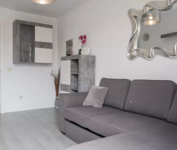2-bed apartment with terrace in Madrid center for rent - Foto 6