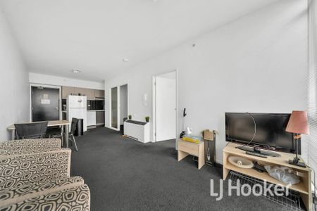 Fully Furnished Apartment For Lease at Melbourne CBD! - Photo 5