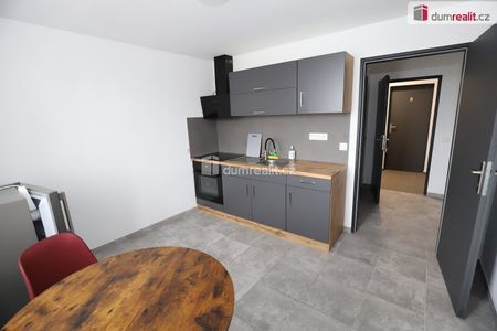 Pronájem bytu 1+1 37 m² - Фото 3