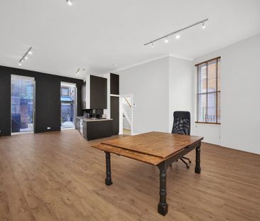 4 bedroom townhouse to rent - Photo 1