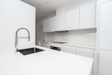 111 Lawton Boulevard - Photo 2