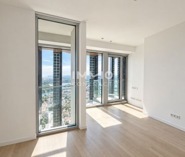 THE SKYHOUSE: A Signature Duplex Above the DANUBE on Level 51 - Photo 1