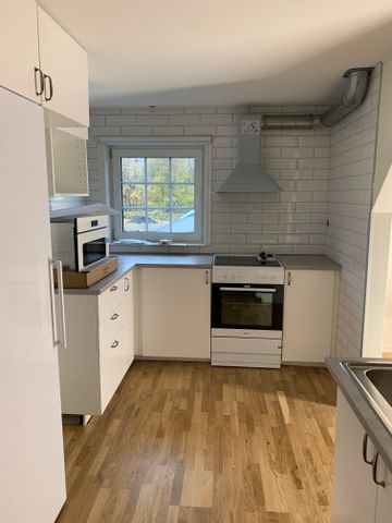 Västra Järnvägsgatan, Hästveda - Photo 3