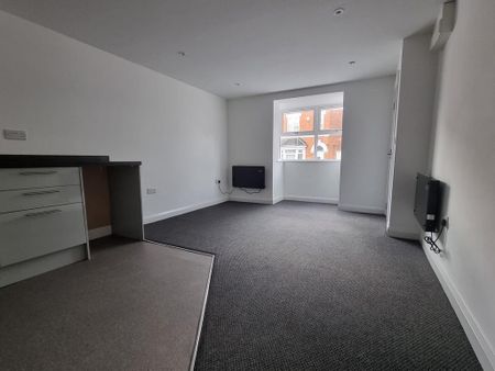 1 bedroom ground floor flat to rent - Photo 5