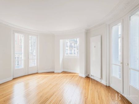 Rental Apartment Paris 16th - Photo 2