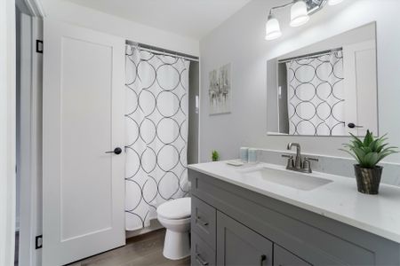 For Lease - 6272 Kindree Circle Unit# MAIN AND 2ND FLOOR, Mississauga, Ontario - Photo 4