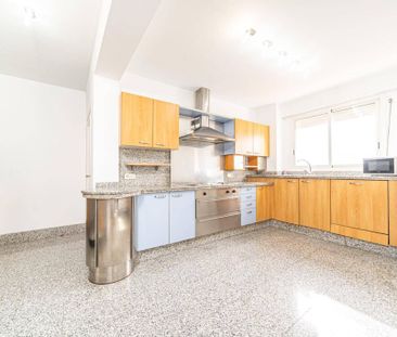 4 room luxury penthouse for rent in Palma de Mallorca, Spain - Photo 2
