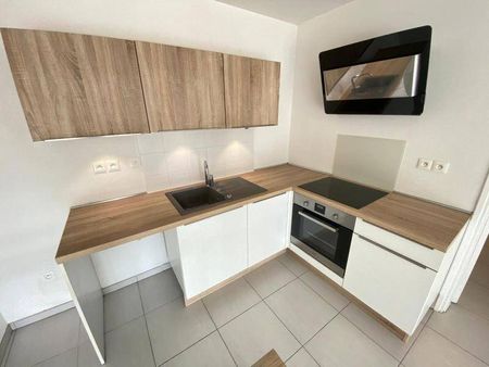 Location appartement récent 3 pièces 70 m² à Montpellier (34000) - Photo 4