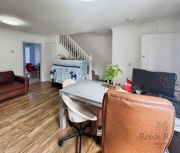 3 bedroom semi-detached house to rent - Photo 6