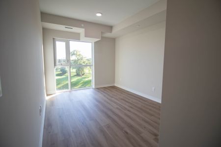 **STUNNING** 2 BEDROOM CONDO IN ST. CATHARINES!! - Photo 5