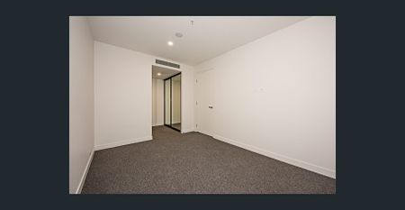 AUSTRALIAN LUXURY THAT FEELS LIKE HOME – IN THE HEART OF RICHMOND! - Photo 2