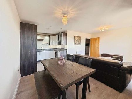 Kestrel Court, Heron Way, Maidenhead, SL6 - Photo 2