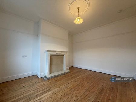 4 bedroom terraced house to rent - Photo 5