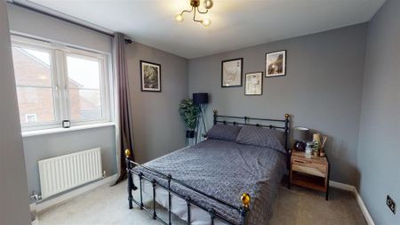 3 bedroom semi-detached house to rent - Photo 5