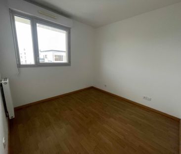Location Appartement 3 pièces 67m² - Photo 2
