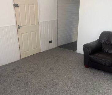 Flat B, Spencer Street, Bishop Auckland, DL14 8TL - Photo 4