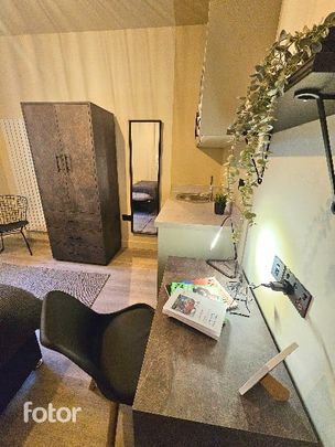 Room in a Shared House, Carmichael Road, SE25 - Photo 1