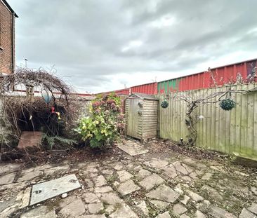 2 bedroom terraced house to rent - Photo 5