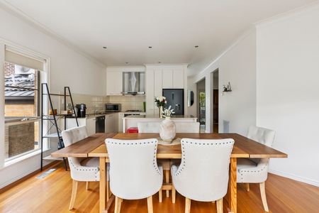 34 Rowen Street, - Photo 2