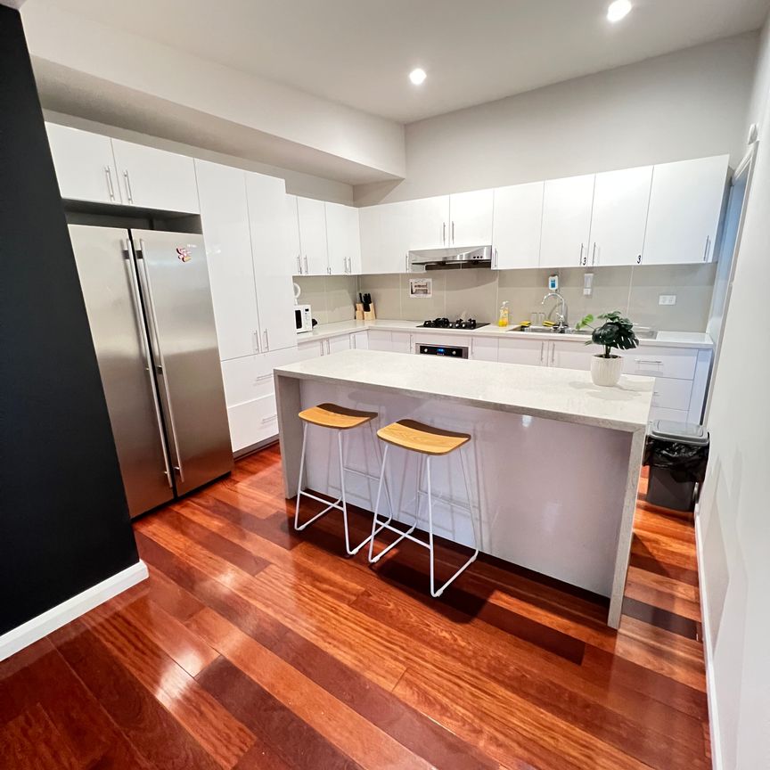 Burwood East - Photo 1