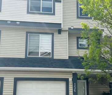 Bright & Well-Maintained Entire Townhouse for Rent in Evergreen — 2... - Photo 1